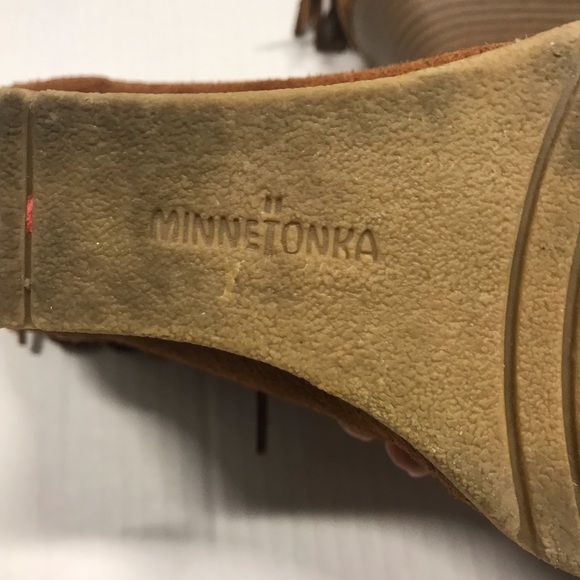 Buckskin Minnetonka Wedge Heeled Boots - Picture 4 of 5